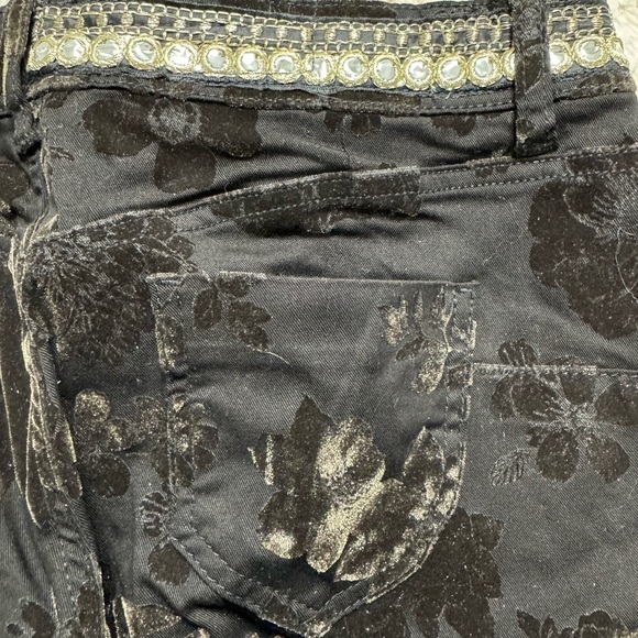 NWOT Desigual Black and Olive Velvet Floral Straight Pants - Picture 6 of 8